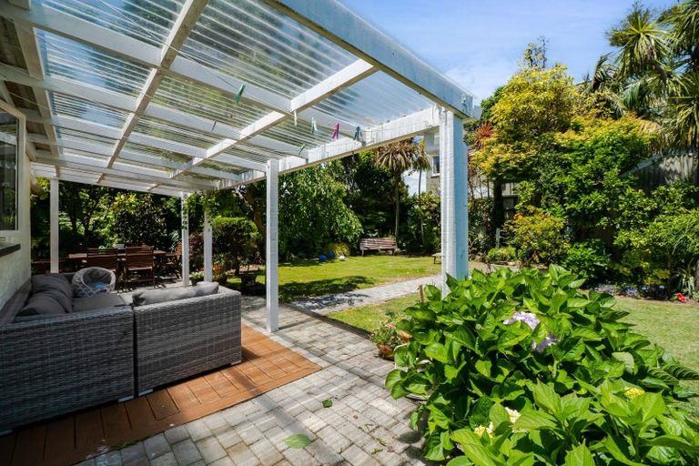 Photo of property in 383 Saint Aubyn Street, Moturoa, New Plymouth, 4310