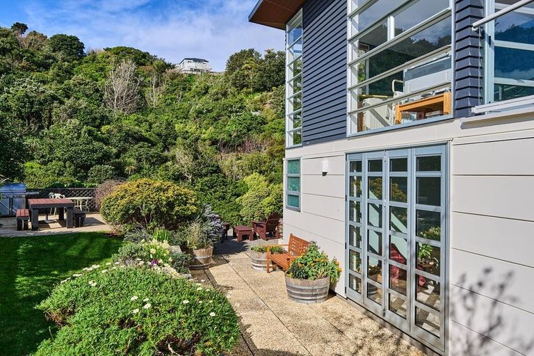 Photo of property in 40 Happy Valley Road, Owhiro Bay, Wellington, 6023