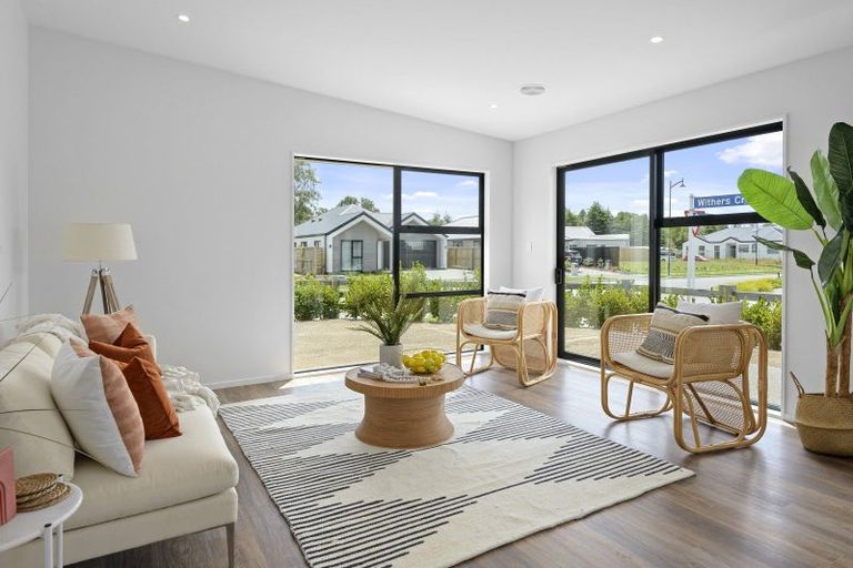 Photo of property in 90 Spalling Road, Halswell, Christchurch, 8025