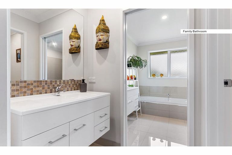 Photo of property in 16 Jack Boyd Drive, Mangawhai Heads, Mangawhai, 0573