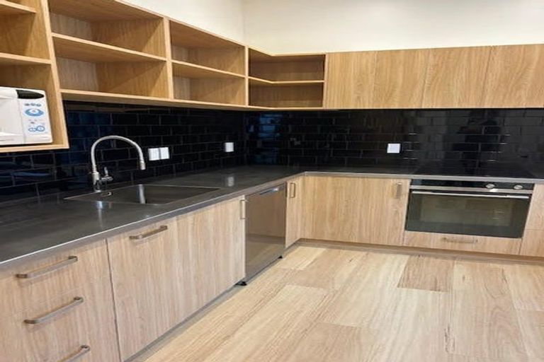 Photo of property in 3/206 The Terrace, Wellington Central, Wellington, 6011