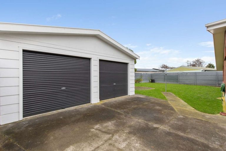 Photo of property in 8 Abraham Crescent, Milson, Palmerston North, 4414