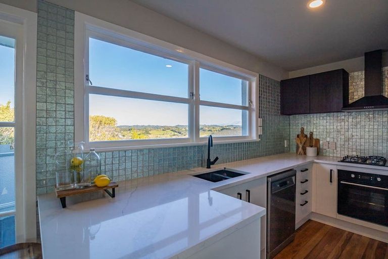 Photo of property in 268 Sturges Road, Henderson, Auckland, 0612