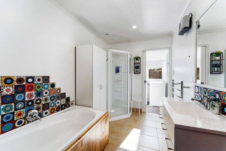 Photo of property in 72 Wharfe Street, South Hill, Oamaru, 9400