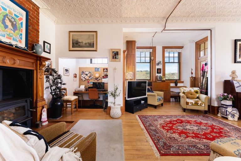 Photo of property in 247 Ravensbourne Road, Ravensbourne, Dunedin, 9022