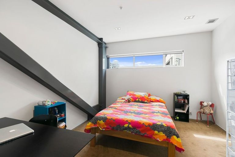 Photo of property in Cubana Apartments, 3/158 Cuba Street, Te Aro, Wellington, 6011