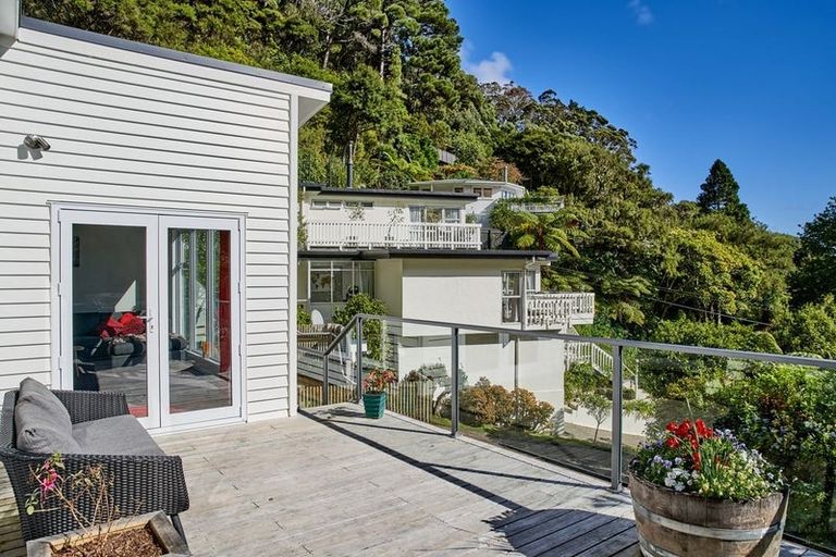 Photo of property in 61 Walter Road, Lowry Bay, Lower Hutt, 5013