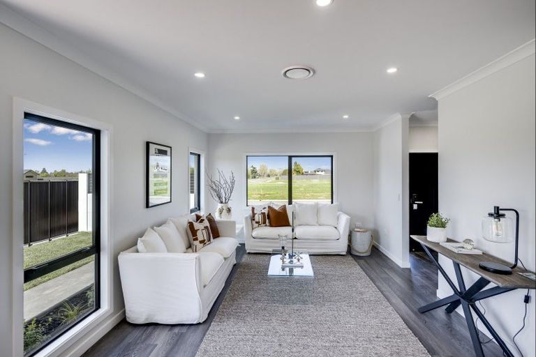 Photo of property in 15 Arihi Crescent, Frimley, Hastings, 4120