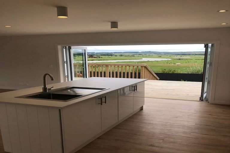 Photo of property in 35 Kowhai Street, Helensville, 0800