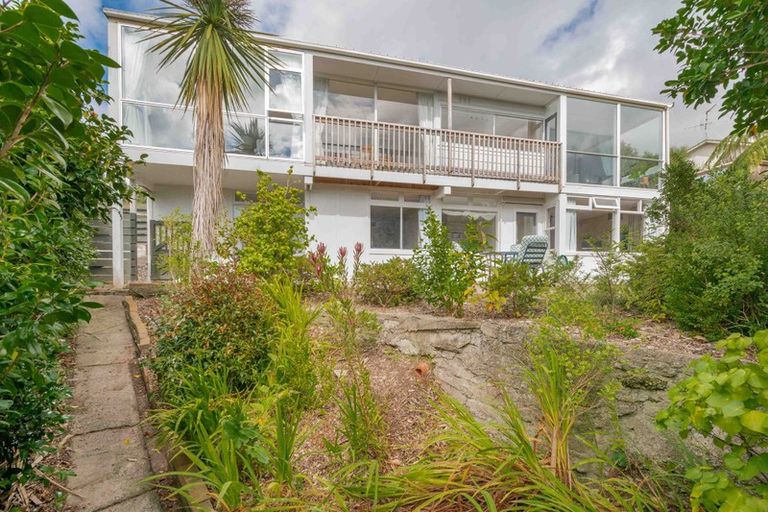 Photo of property in 1a Woodstock Terrace, Tawa, Wellington, 5028
