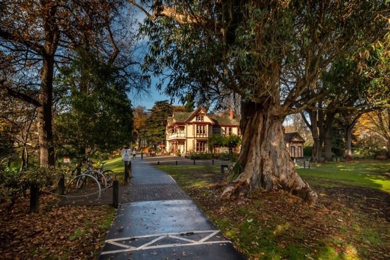 Photo of property in 20 Ngahere Street, Fendalton, Christchurch, 8041