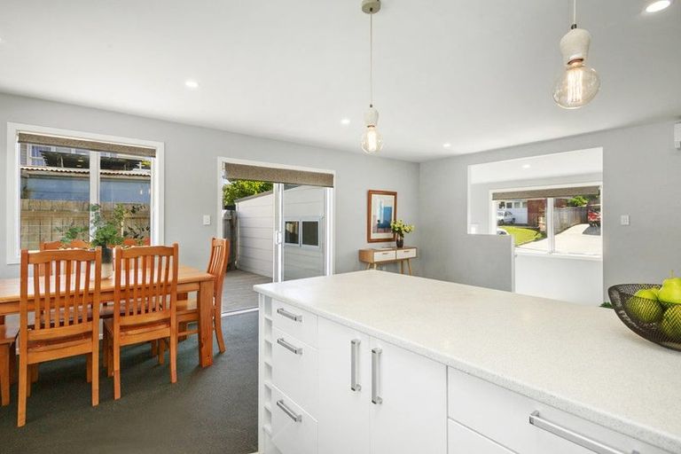 Photo of property in 2 Bell Street, Tawa, Wellington, 5028