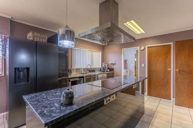 Photo of property in 64 Hetley Crescent, Taradale, Napier, 4112