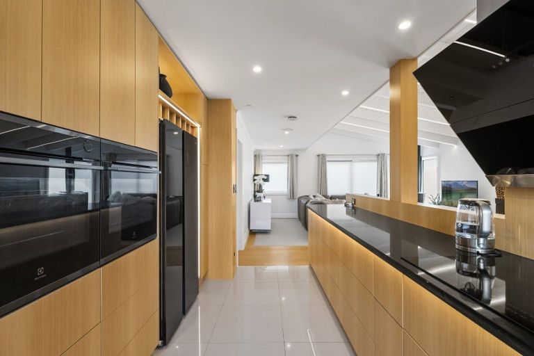 Photo of property in 310b Oceanbeach Road, Mount Maunganui, 3116