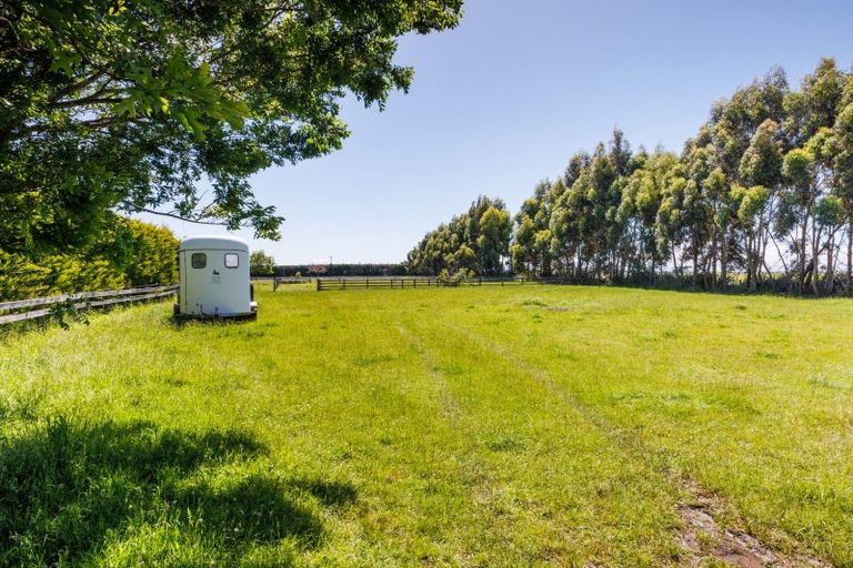 Photo of property in 237 Ngaio Road, Halcombe, Palmerston North, 4479