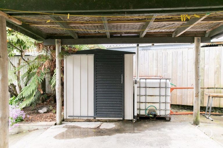 Photo of property in 19 Gillies Crescent, Waimarama, Havelock North, 4294