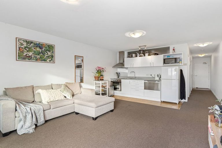Photo of property in 16/20 Stanmore Road, Phillipstown, Christchurch, 8011