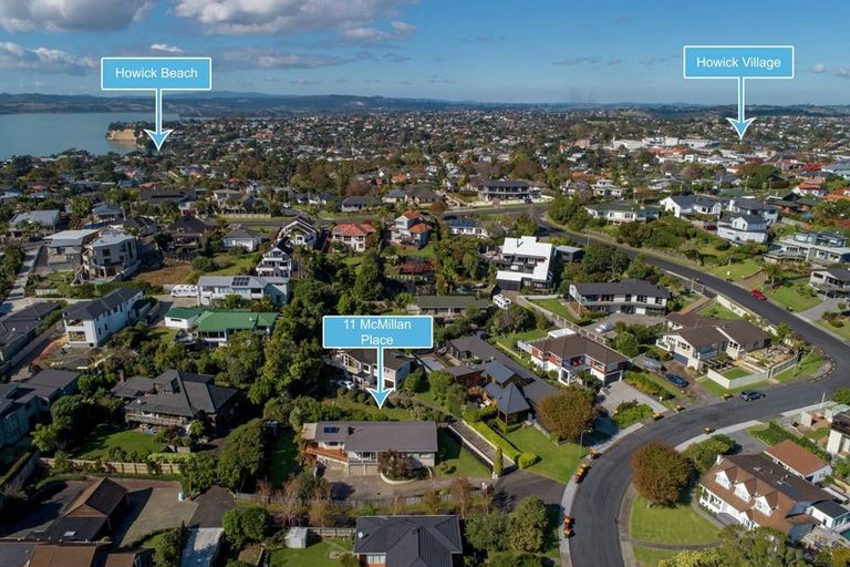 Photo of property in 11 Mcmillan Place, Mellons Bay, Auckland, 2014
