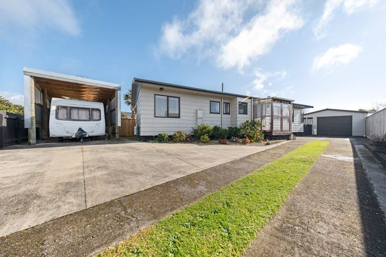 Photo of property in 9 Rahiri Street, Waitara, 4320