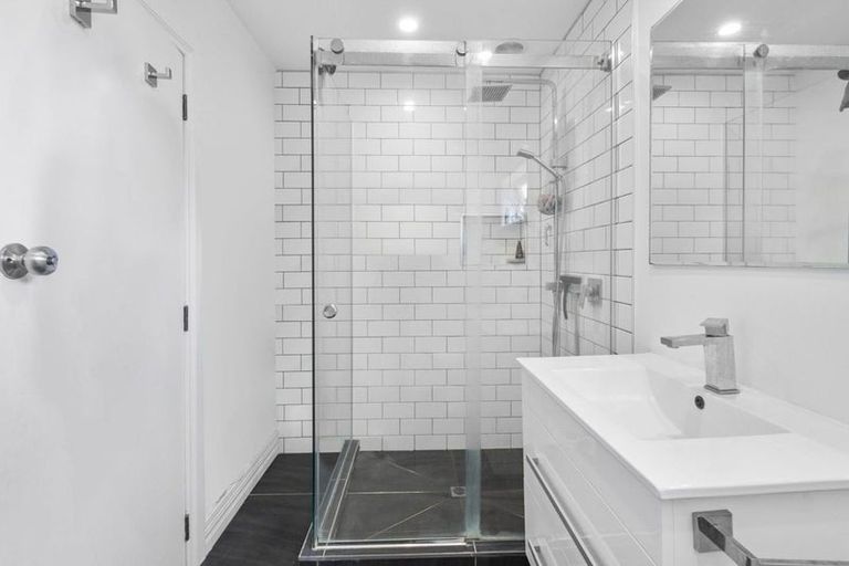 Photo of property in 61 Russell Street, Palmerston North, 4414