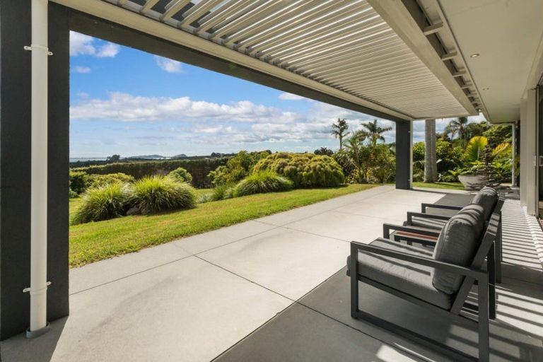 Photo of property in 63 Ongare Point Road, Tahawai, Katikati, 3170