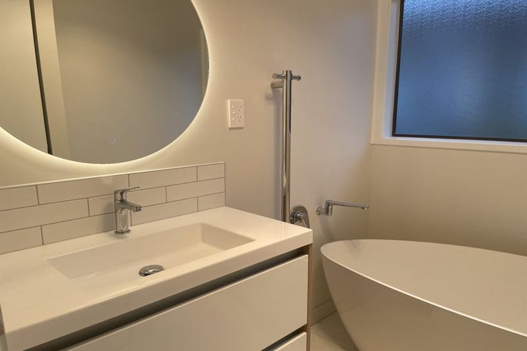 Photo of property in 227 Titirangi Road, Titirangi, Auckland, 0604