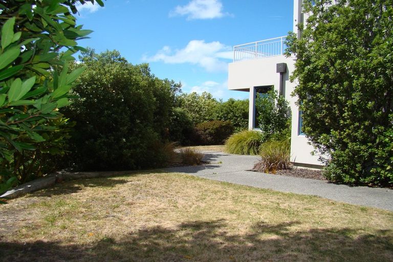 Photo of property in 143 Moncks Spur Road, Redcliffs, Christchurch, 8081