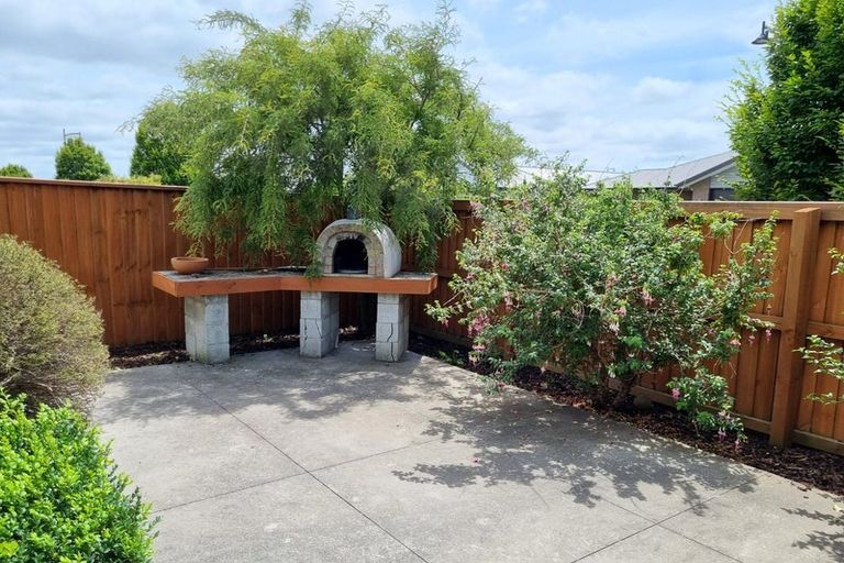 Photo of property in 2 Kruger Road, Halswell, Christchurch, 8025
