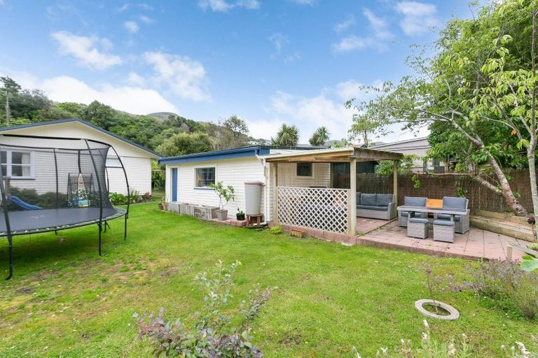 Photo of property in 79 South Karori Road, Karori, Wellington, 6012