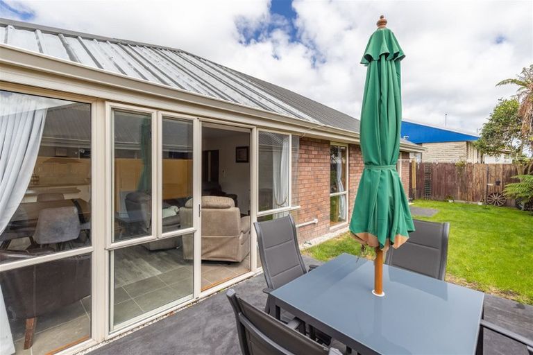 Photo of property in 2/41a Laurence Street, Waltham, Christchurch, 8011