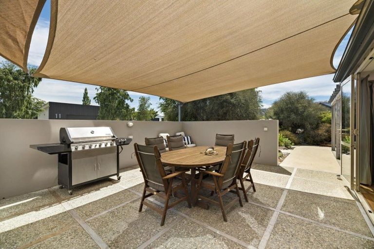 Photo of property in 18 Quartz Lane, Mount Pisa, Cromwell, 9383