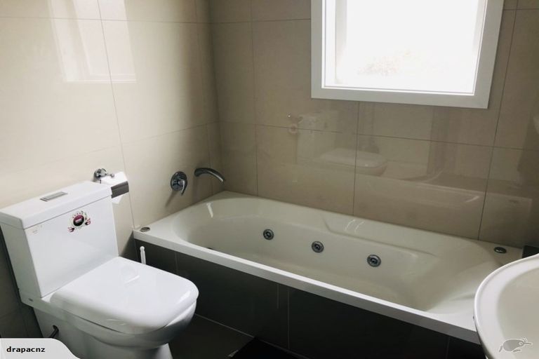 Photo of property in 7-7a Rangiatea Road, Epsom, Auckland, 1023