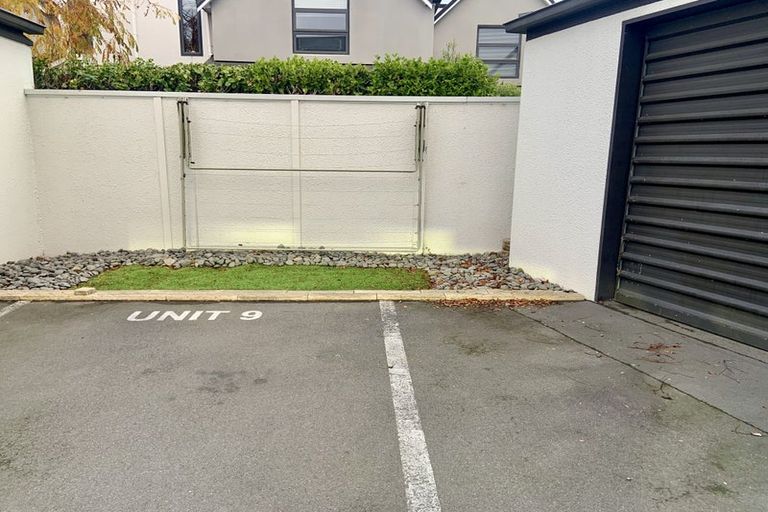 Photo of property in 9 Oakford Close, Riccarton, Christchurch, 8011