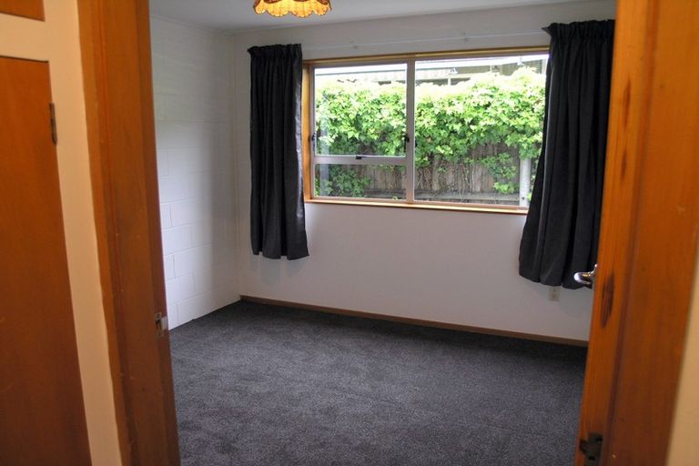 Photo of property in 2/32 Landsdowne Terrace, Cashmere, Christchurch, 8022