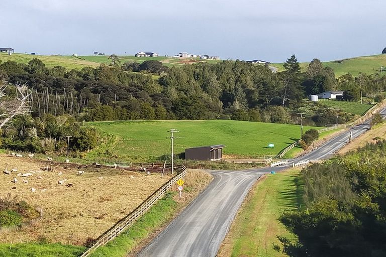 Photo of property in 653 Millbrook Road, Waipu, 0582