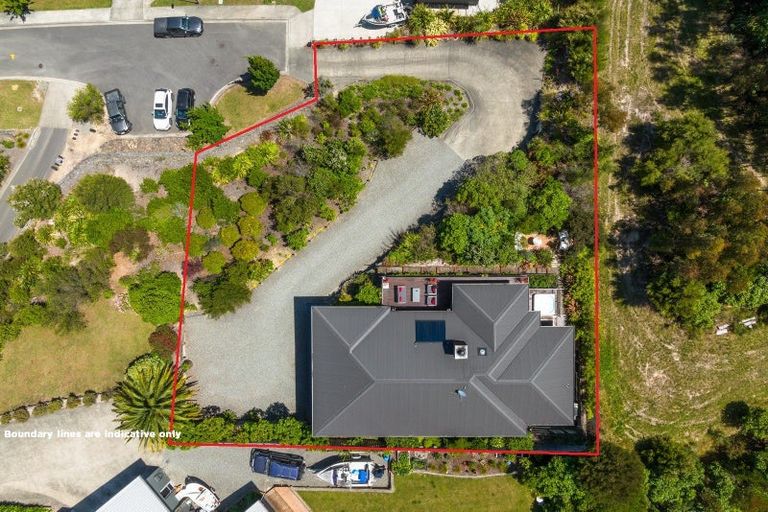 Photo of property in 14 Bell Bird Rise, Picton, 7220