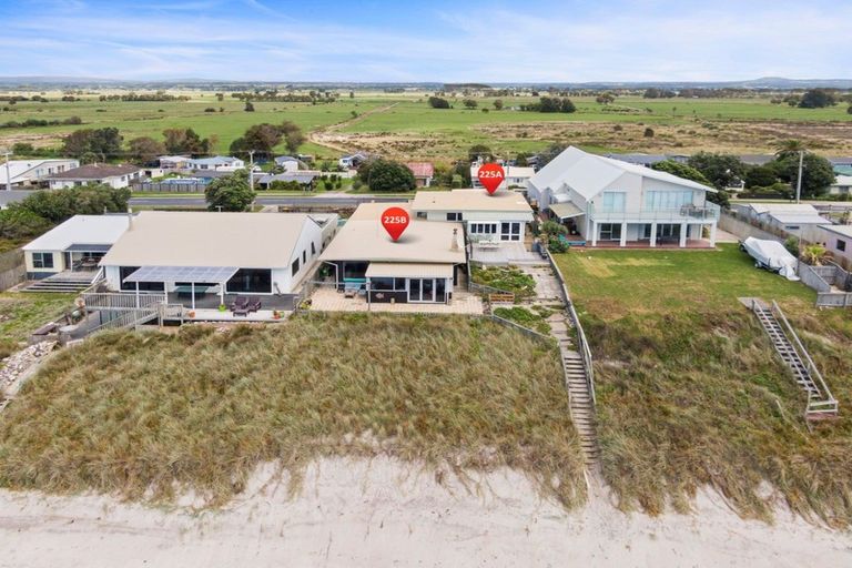 Photo of property in 225a Pukehina Parade, Pukehina, 3189