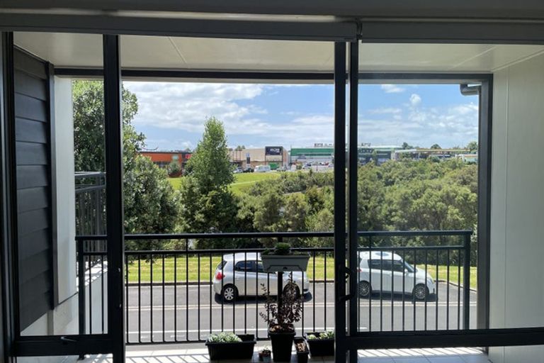 Photo of property in 11 Waihi Way, East Tamaki, Auckland, 2013