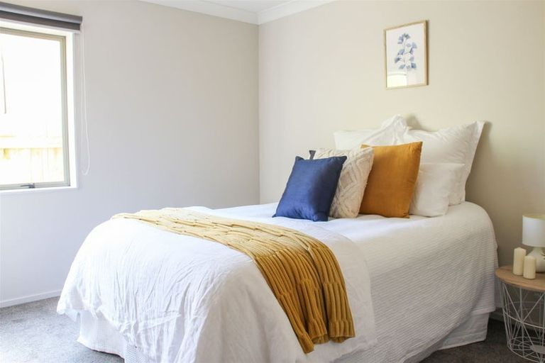 Photo of property in 24 Erlestoke Crescent, Churton Park, Wellington, 6037