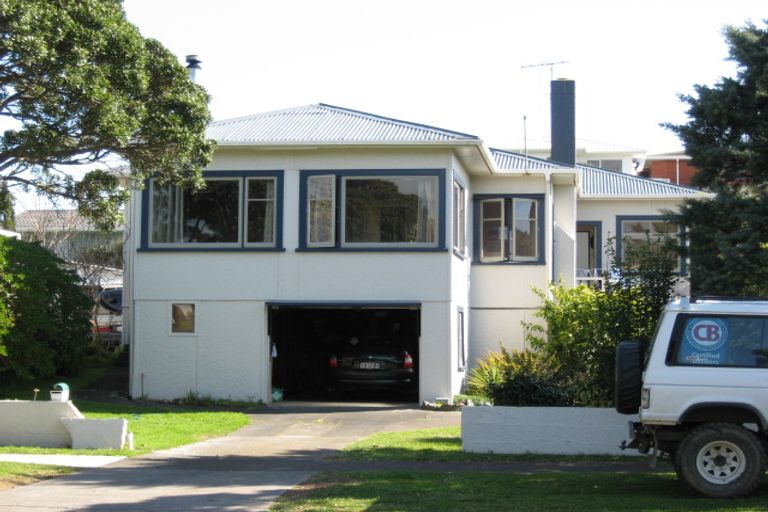 Photo of property in 8 Richmond Street, Fitzroy, New Plymouth, 4312