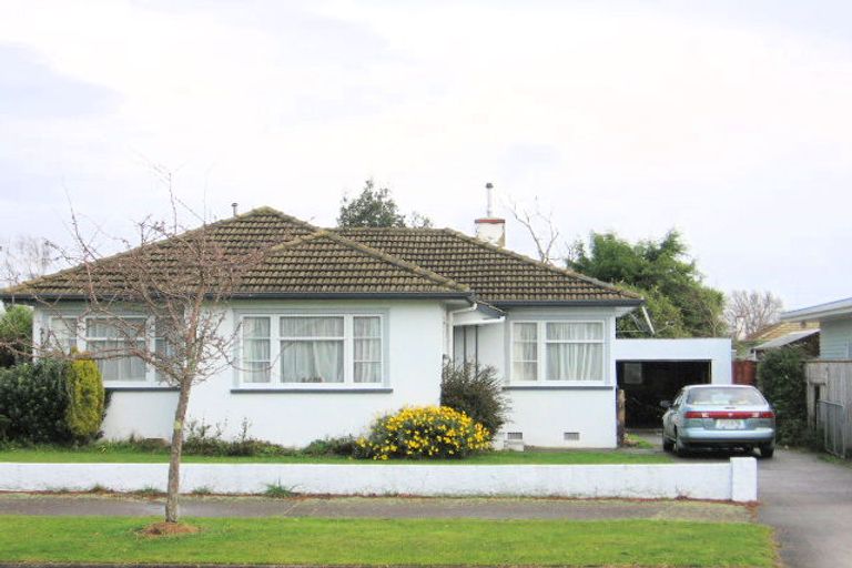 Photo of property in 12 Brightwater Terrace, Terrace End, Palmerston North, 4410