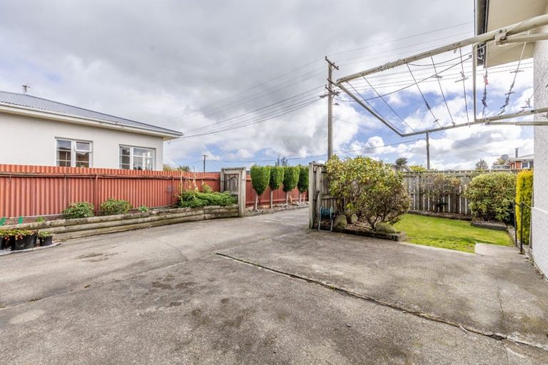 Photo of property in 2 Clyde Street, Gore, 9710