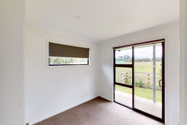 Photo of property in 42 Watt Livingstone Road, Westmere, Wanganui, 4574