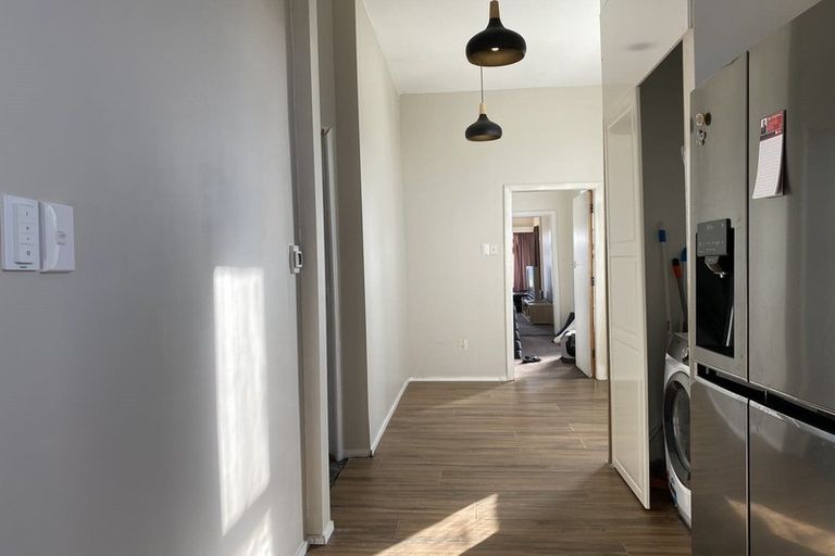 Photo of property in 15 Connaught Terrace, Brooklyn, Wellington, 6021