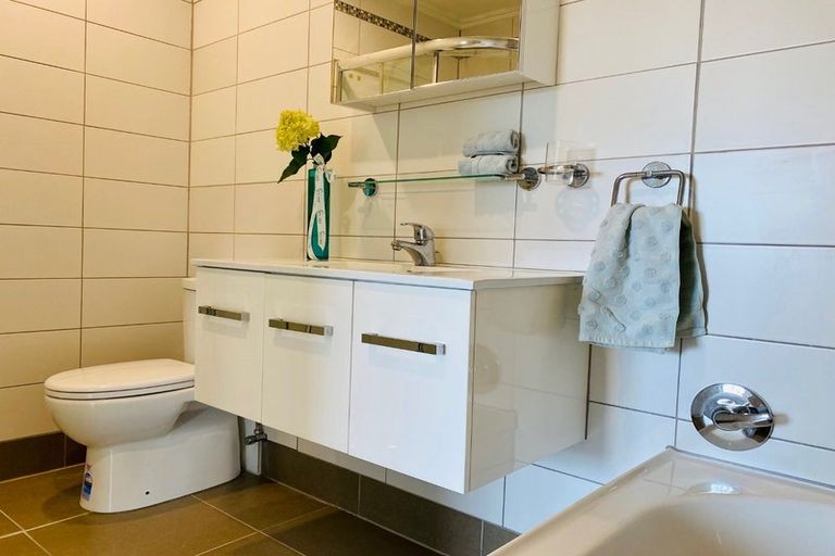 Photo of property in 12 Fourth View Avenue, Beachlands, Auckland, 2018