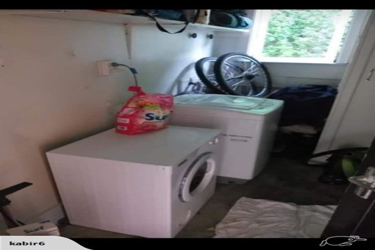 Photo of property in 12c Tyne Street, Island Bay, Wellington, 6023