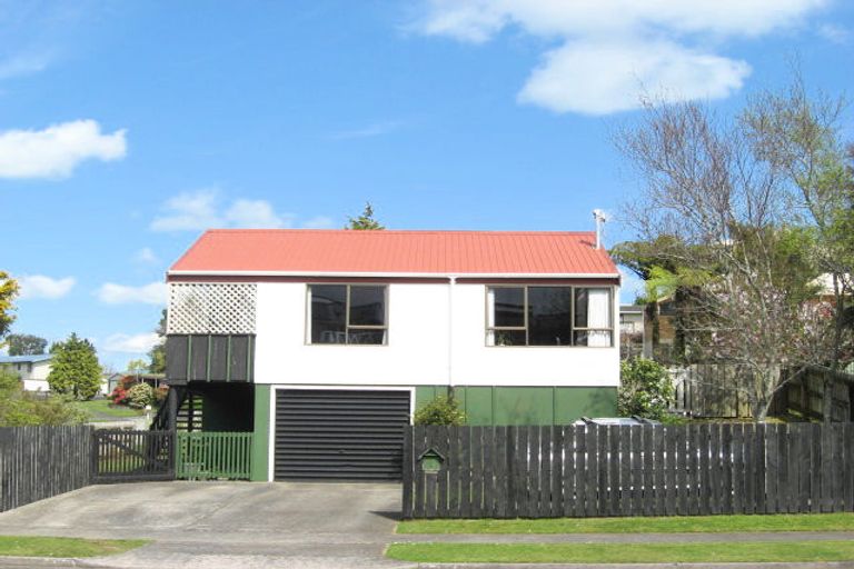 Photo of property in 6 Ainslee Street, Highlands Park, New Plymouth, 4312