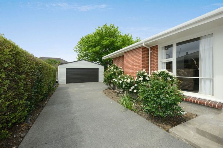 Photo of property in 12 Longmuir Street, Ilam, Christchurch, 8041