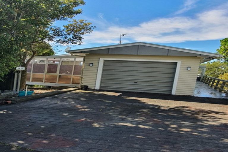 Photo of property in 45 Lomita Road, Johnsonville, Wellington, 6037