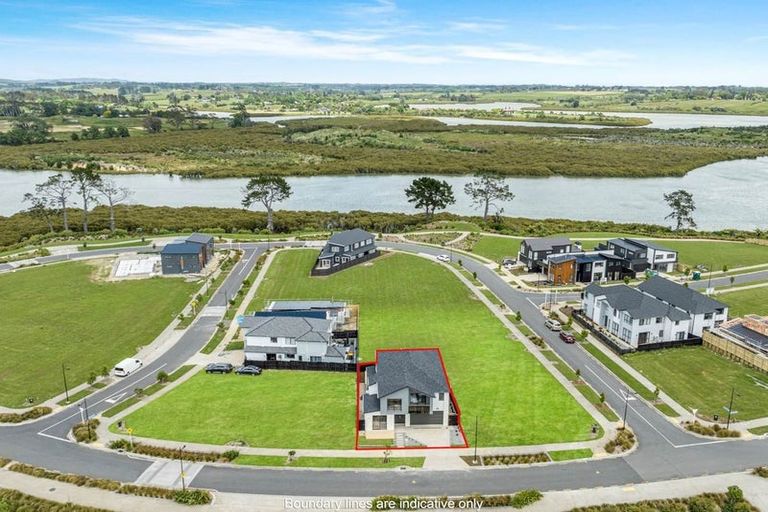 Photo of property in 48 Emerald Avenue, Rosehill, Papakura, 2113